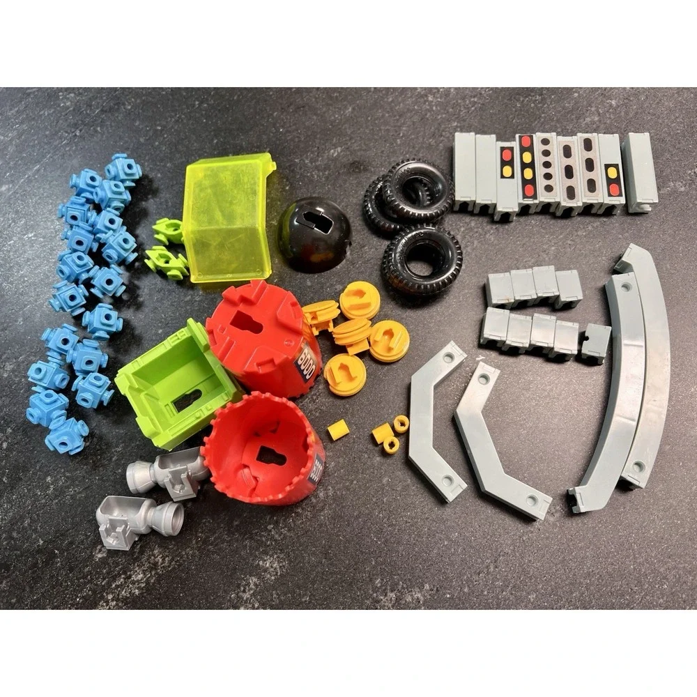 Fisher Price Construx Rocket Coupe‎ & Celestial Avenger #6011 1986- Incomplete